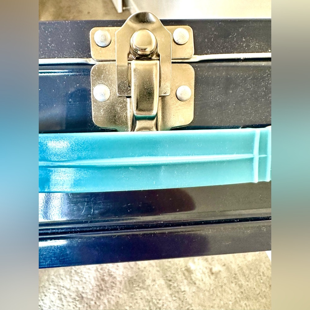 Star Wars Themed Metal Lunchbox - Picture 4 of 6